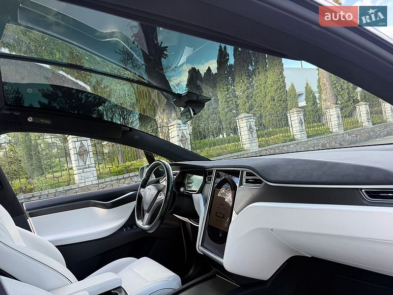 Внедорожник / Кроссовер Tesla Model X 2016 в Белой Церкви