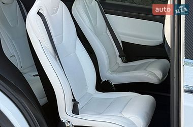 Внедорожник / Кроссовер Tesla Model X 2016 в Белой Церкви