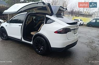 Внедорожник / Кроссовер Tesla Model X 2016 в Харькове