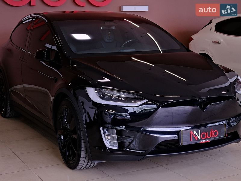Позашляховик / Кросовер Tesla Model X 2018 в Одесі
