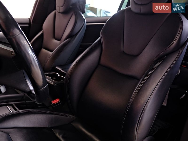 Позашляховик / Кросовер Tesla Model X 2018 в Одесі