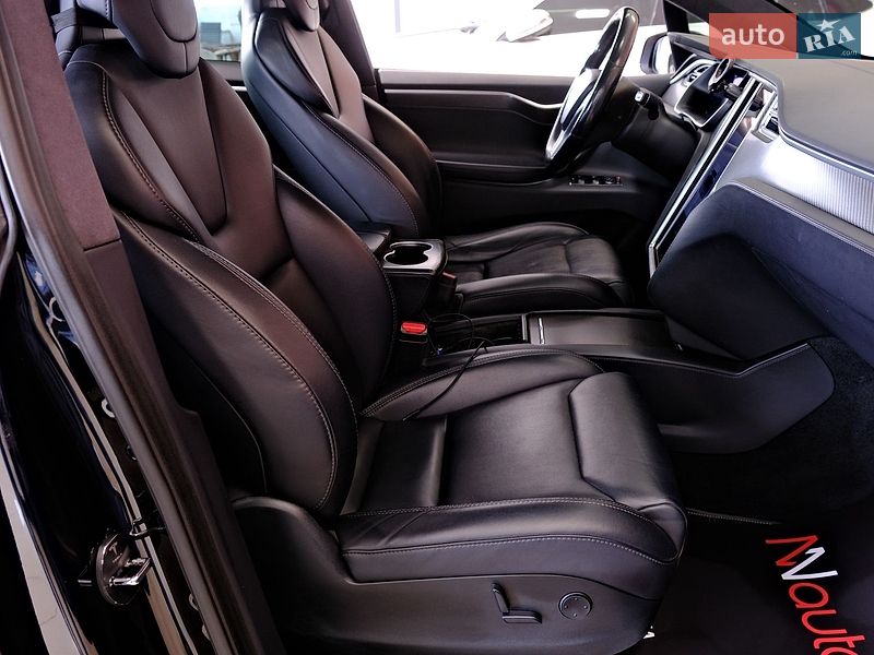 Позашляховик / Кросовер Tesla Model X 2018 в Одесі