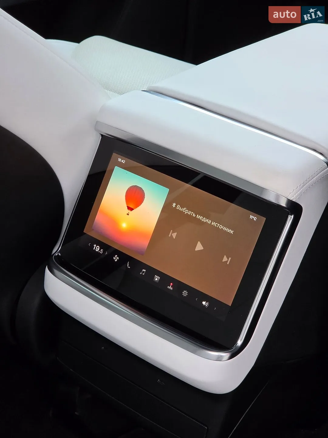 2022 Tesla Model X - мініатюра 32