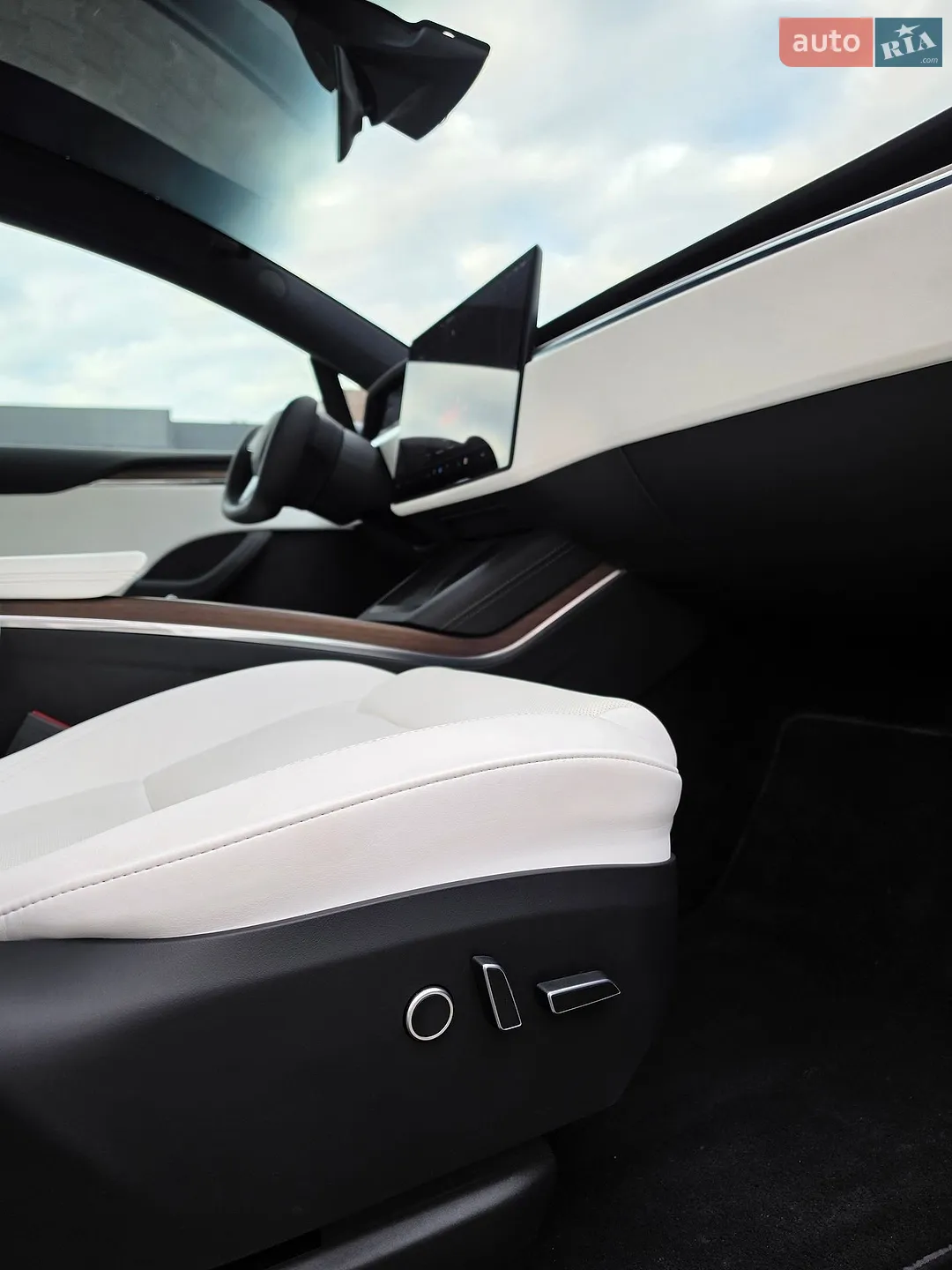 2022 Tesla Model X - мініатюра 51