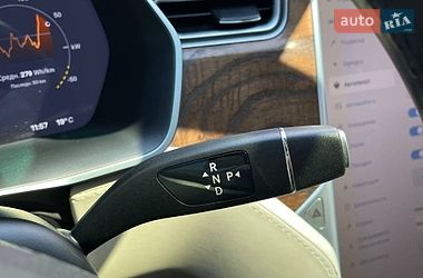 Внедорожник / Кроссовер Tesla Model X 2018 в Киеве