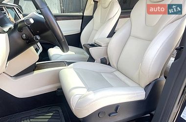 Внедорожник / Кроссовер Tesla Model X 2018 в Киеве