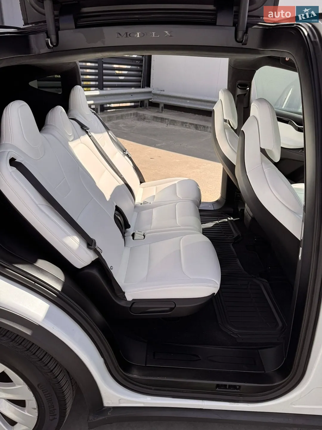 2017 Tesla Model X - мініатюра 18