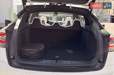 Внедорожник / Кроссовер Tesla Model X 2017 в Киеве