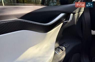 Внедорожник / Кроссовер Tesla Model X 2018 в Киеве