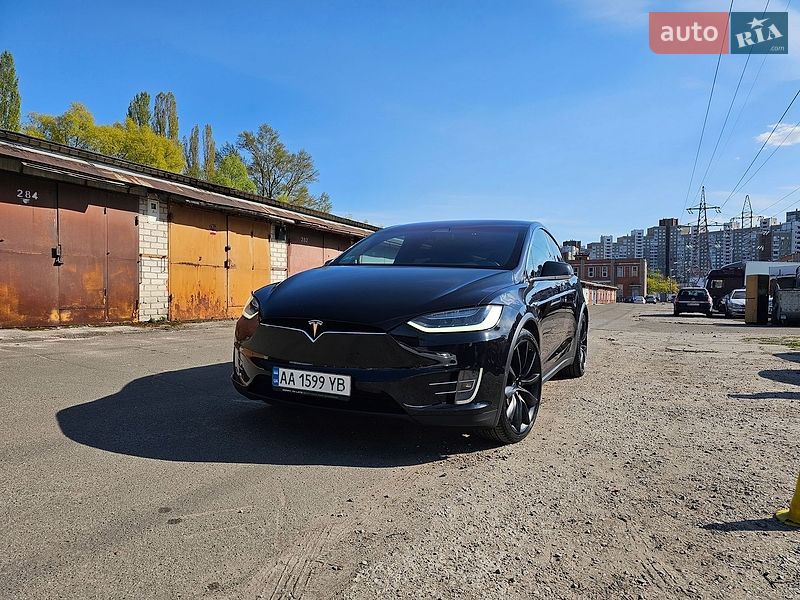 Внедорожник / Кроссовер Tesla Model X 2016 в Киеве
