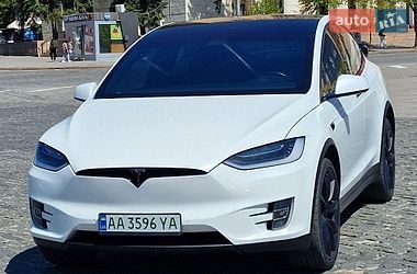 Позашляховик / Кросовер Tesla Model X 2018 в Харкові