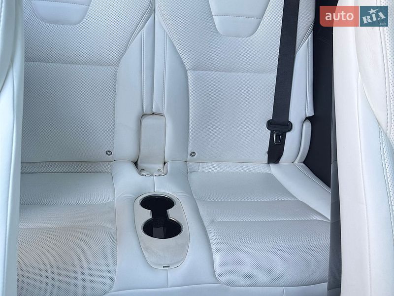 Позашляховик / Кросовер Tesla Model X 2016 в Івано-Франківську фото 37 Позашляховик / Кросовер Tesla Model X 2016 в Івано-Франківську