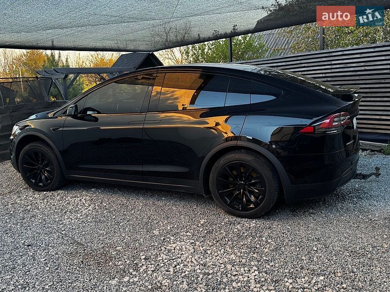 Tesla Model X 2017
