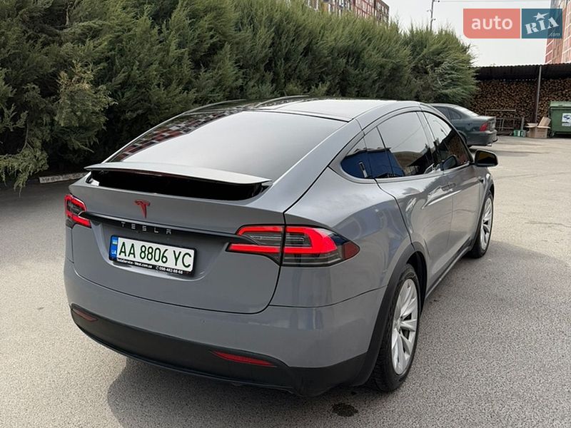 Внедорожник / Кроссовер Tesla Model X 2019 в Киеве