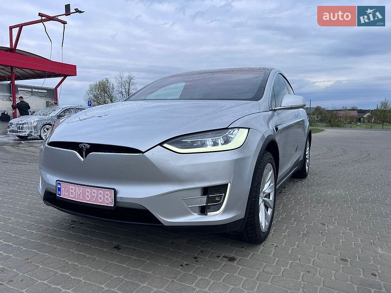 Внедорожник / Кроссовер Tesla Model X 2017 в Львове