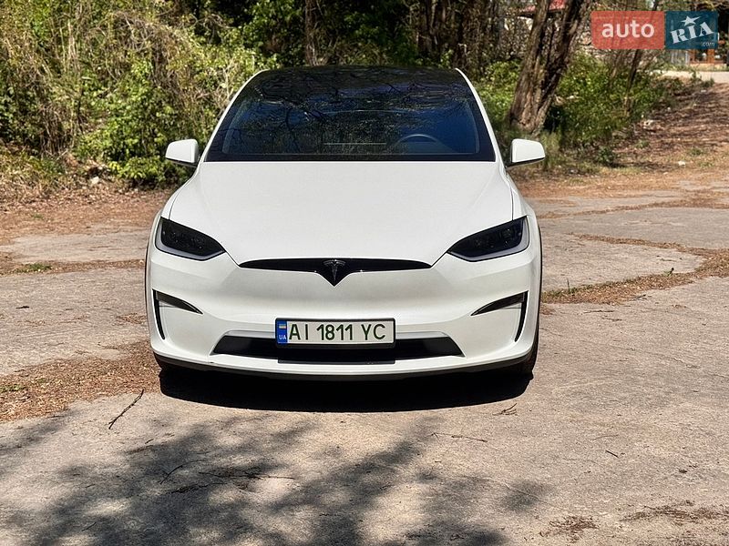 Tesla Model X 2023