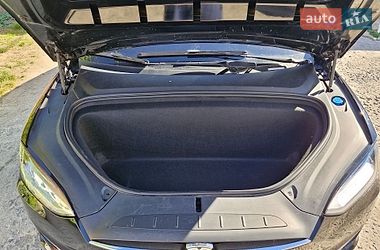 Позашляховик / Кросовер Tesla Model X 2020 в Києві