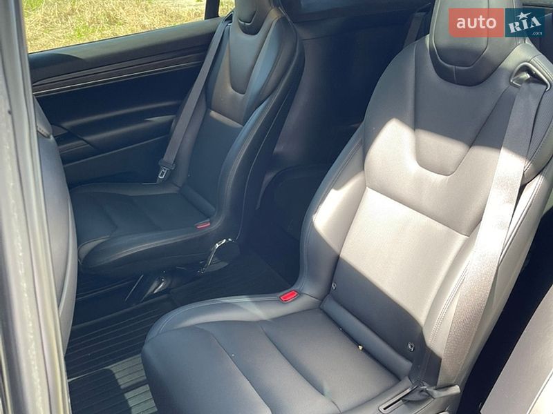 Внедорожник / Кроссовер Tesla Model X 2021 в Буче