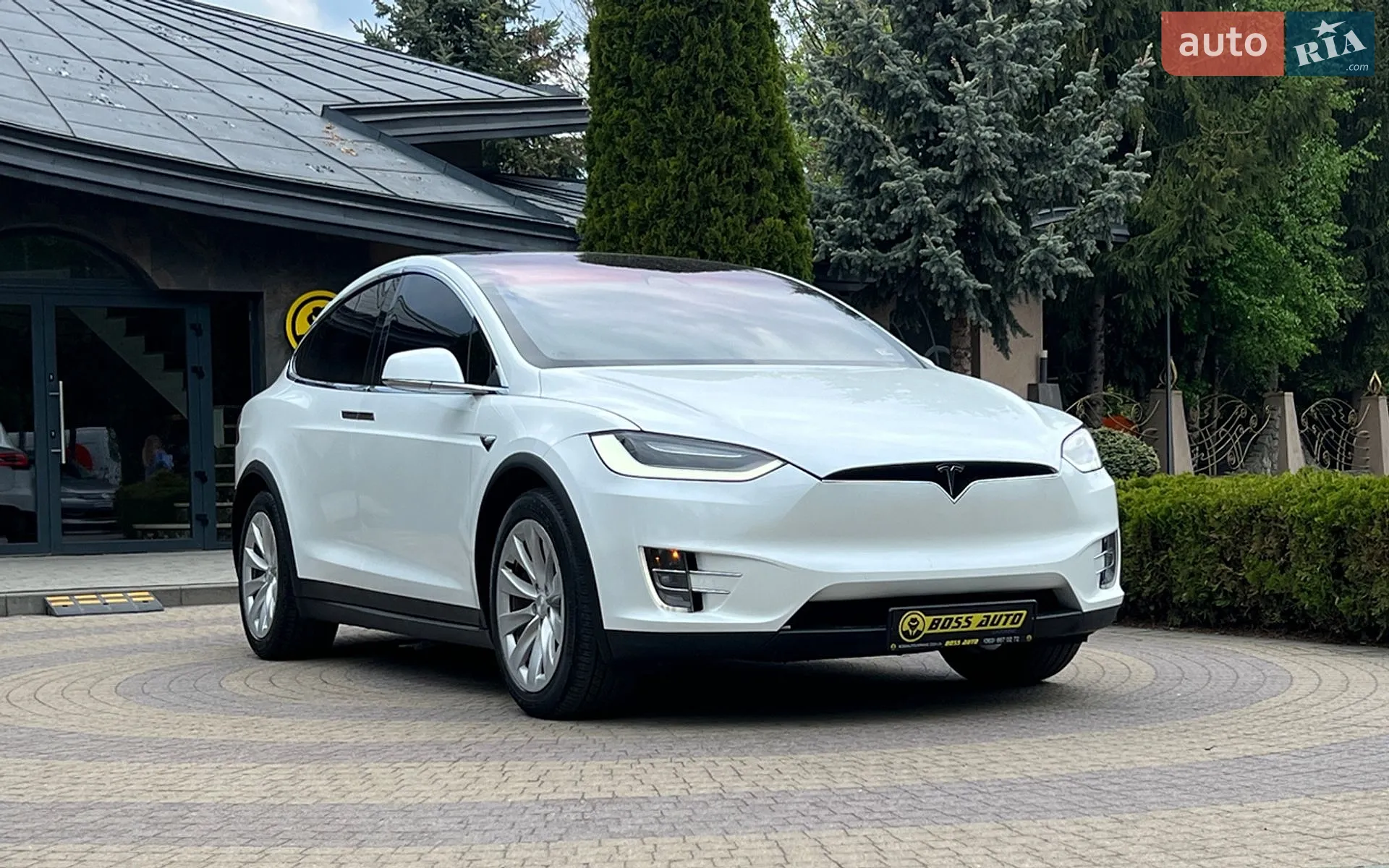 2020 Tesla Model X - фото 1