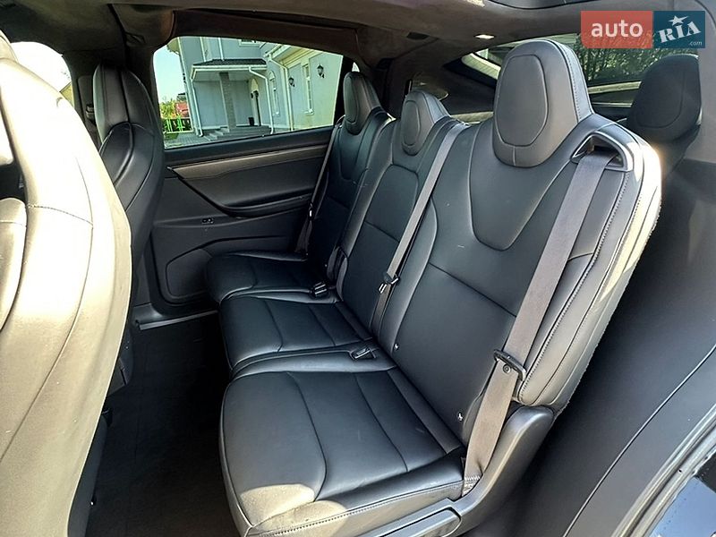 Внедорожник / Кроссовер Tesla Model X 2019 в Киеве