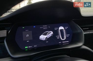 Позашляховик / Кросовер Tesla Model X 2018 в Чернівцях