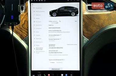 Позашляховик / Кросовер Tesla Model X 2017 в Києві