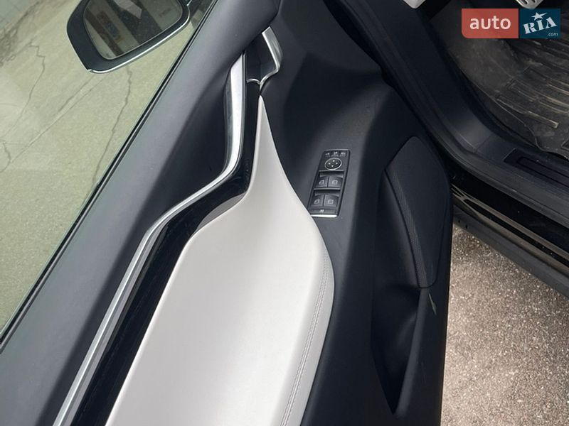 Внедорожник / Кроссовер Tesla Model X 2017 в Чернигове