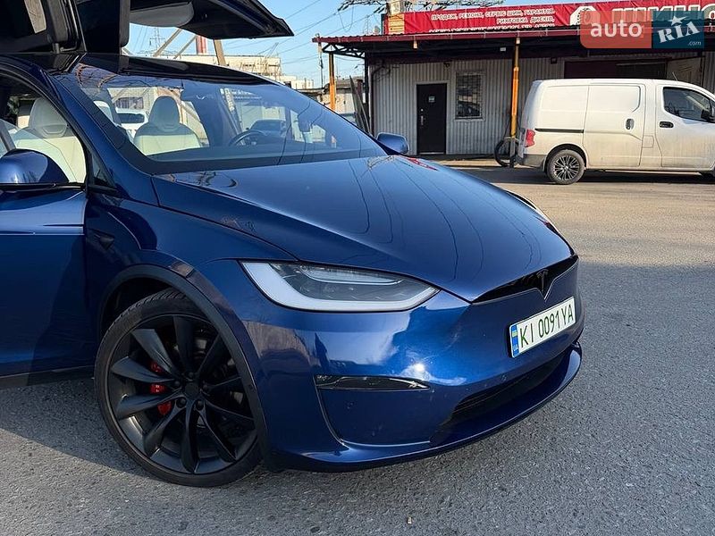Внедорожник / Кроссовер Tesla Model X 2019 в Киеве