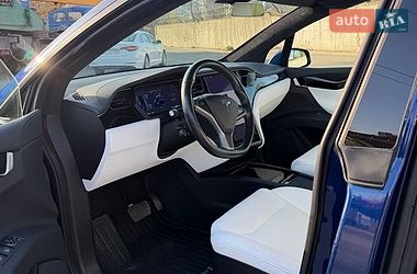 Позашляховик / Кросовер Tesla Model X 2019 в Києві