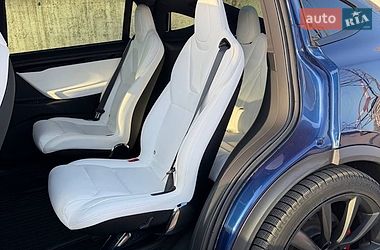 Внедорожник / Кроссовер Tesla Model X 2019 в Киеве