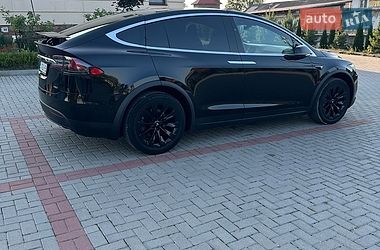 Внедорожник / Кроссовер Tesla Model X 2017 в Золочеве