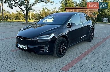 Внедорожник / Кроссовер Tesla Model X 2017 в Золочеве