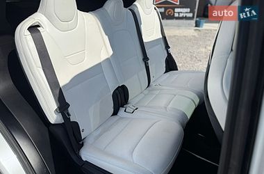 Позашляховик / Кросовер Tesla Model X 2017 в Дніпрі