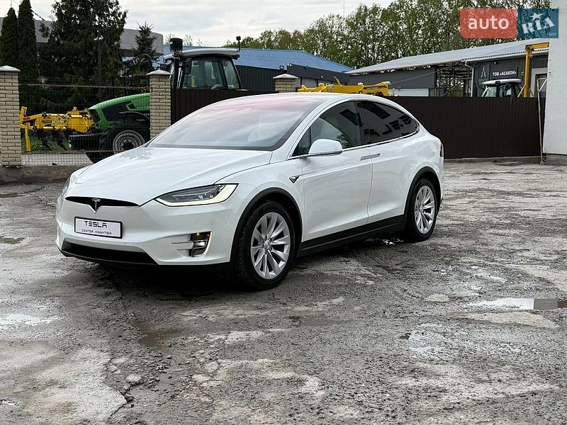 Внедорожник / Кроссовер Tesla Model X 2017 в Виннице