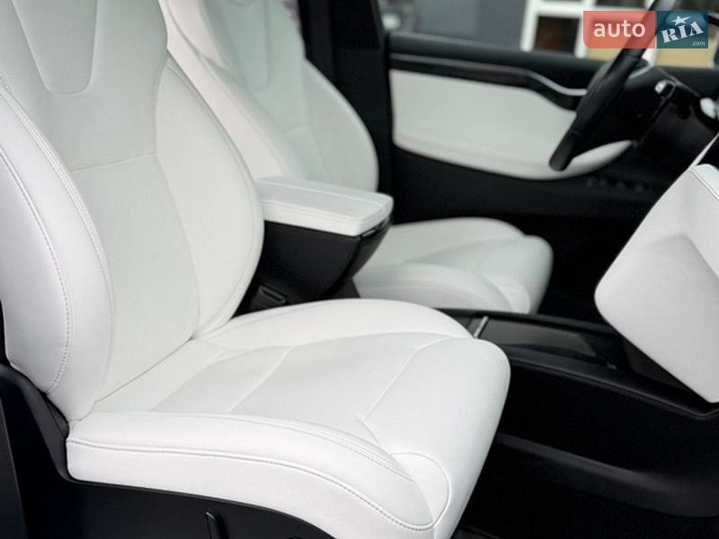 Внедорожник / Кроссовер Tesla Model X 2017 в Виннице