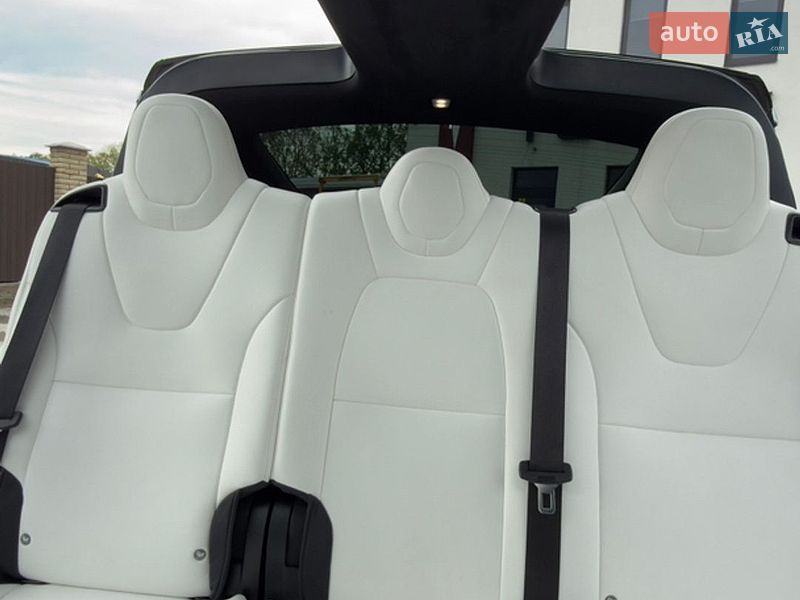 Внедорожник / Кроссовер Tesla Model X 2017 в Виннице