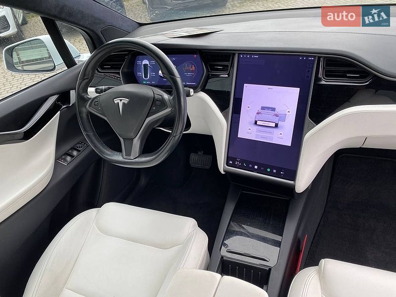Внедорожник / Кроссовер Tesla Model X 2020 в Львове
