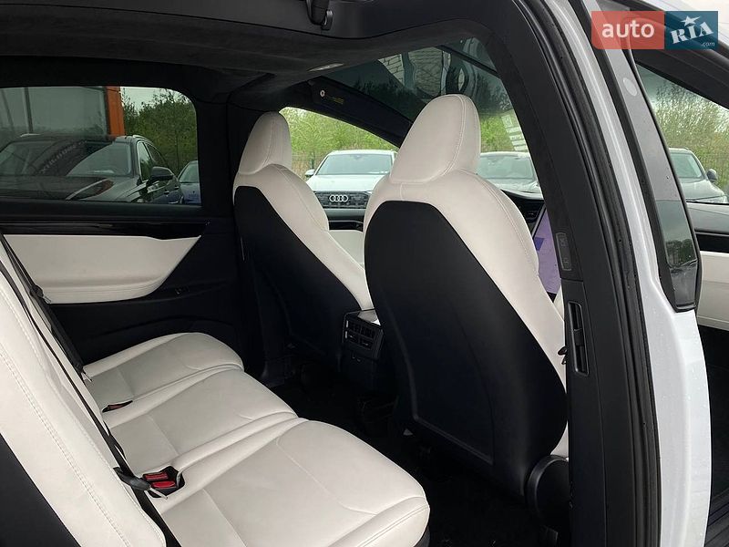 Внедорожник / Кроссовер Tesla Model X 2020 в Львове