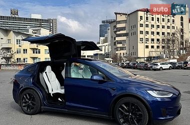 Позашляховик / Кросовер Tesla Model X 2017 в Києві