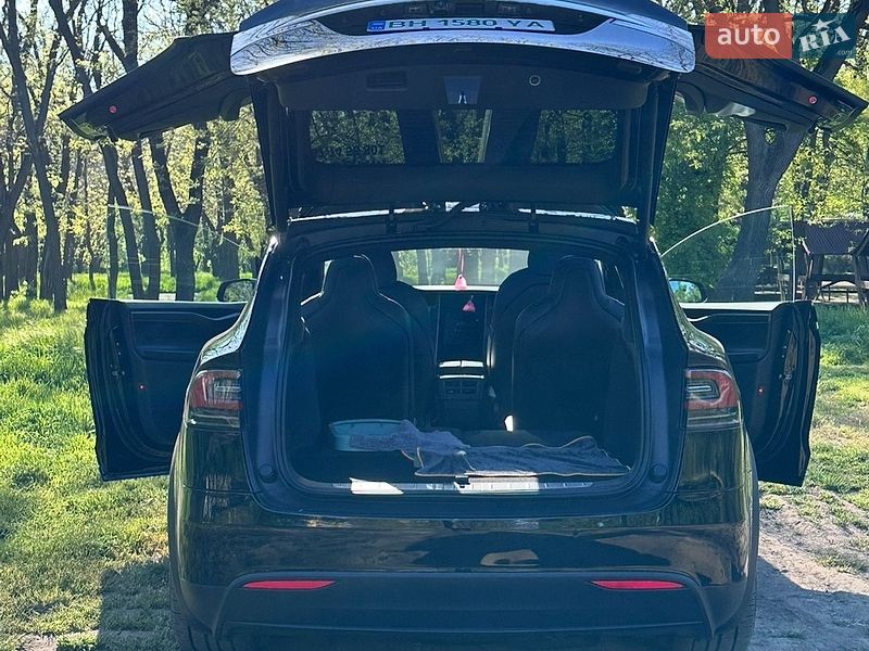 Внедорожник / Кроссовер Tesla Model X 2020 в Одессе