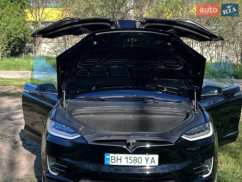 Внедорожник / Кроссовер Tesla Model X 2020 в Одессе
