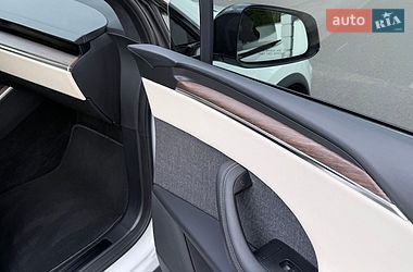 Внедорожник / Кроссовер Tesla Model X 2022 в Киеве