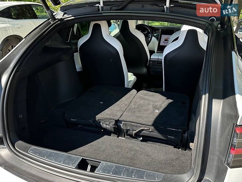 Позашляховик / Кросовер Tesla Model X 2018 в Одесі