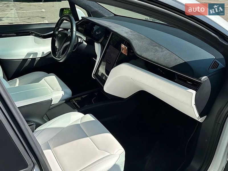 Позашляховик / Кросовер Tesla Model X 2018 в Одесі