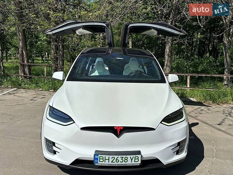 Позашляховик / Кросовер Tesla Model X 2018 в Одесі