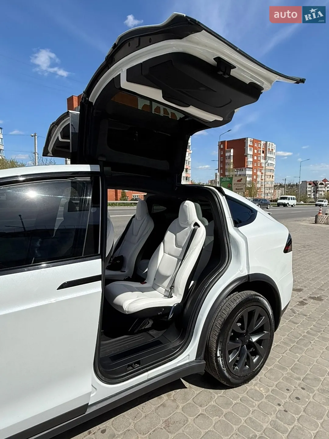 2023 Tesla Model X - мініатюра 26