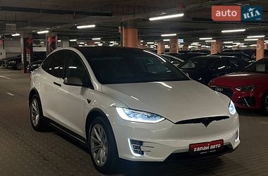 Позашляховик / Кросовер Tesla Model X 2017 в Києві фото 3 Позашляховик / Кросовер Tesla Model X 2017 в Києві