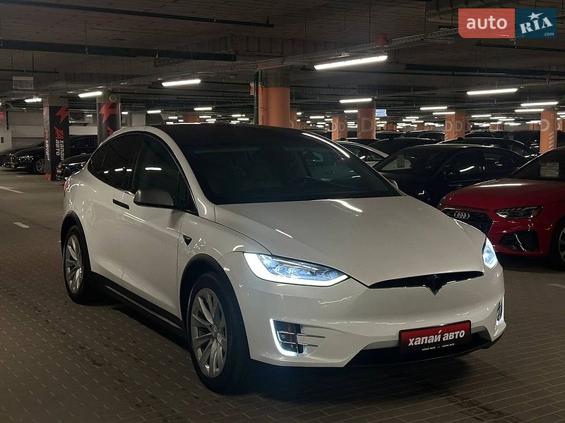 Позашляховик / Кросовер Tesla Model X 2017 в Києві фото 3 Позашляховик / Кросовер Tesla Model X 2017 в Києві