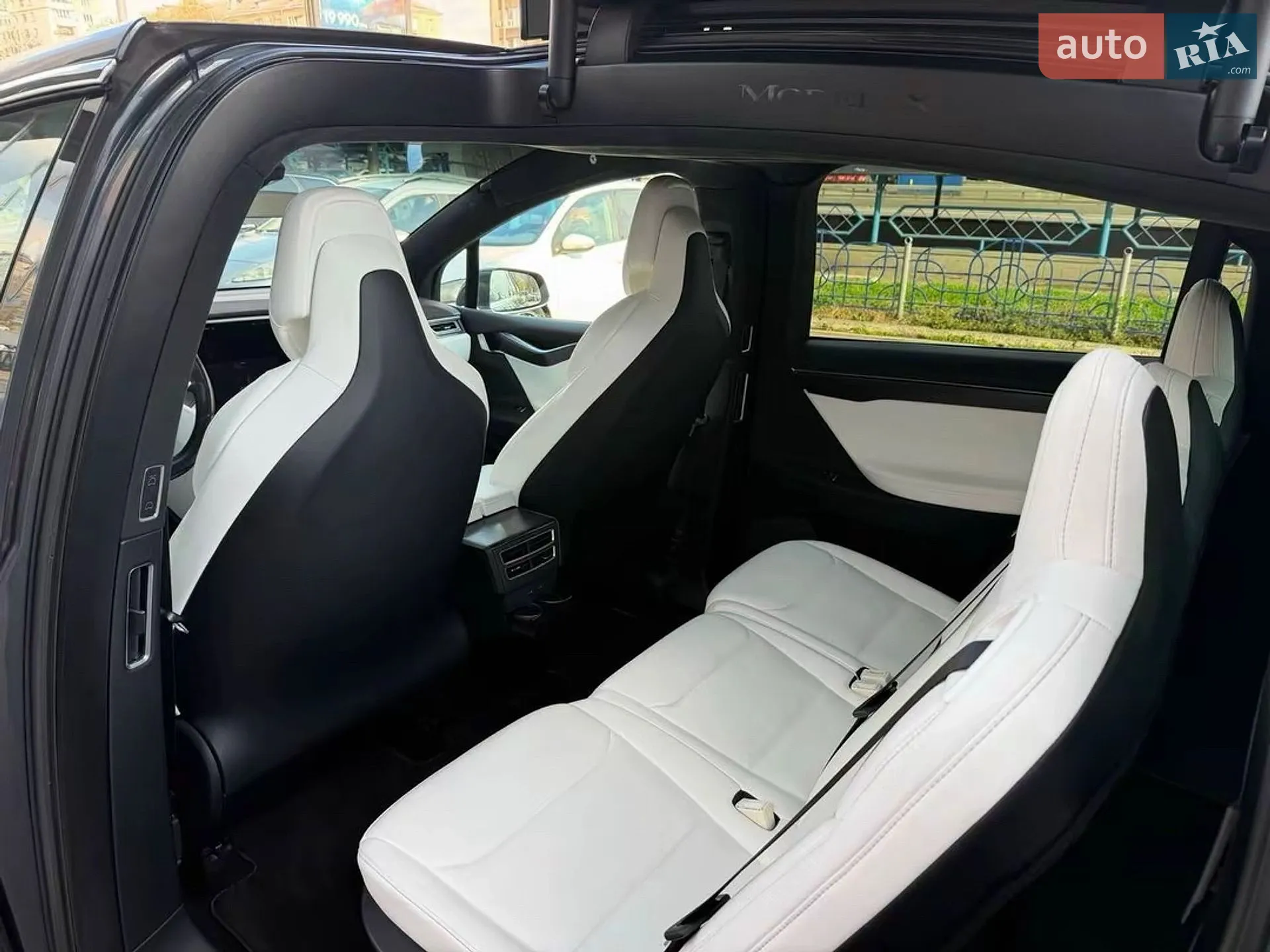 2017 Tesla Model X - мініатюра 14