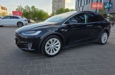 Внедорожник / Кроссовер Tesla Model X 2018 в Ровно